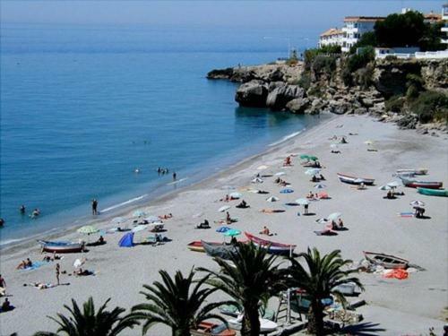 Sun And Beach Spain 1B Apartment Nerja Luaran gambar